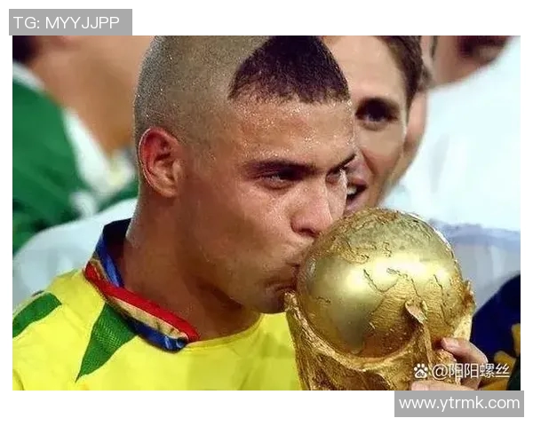 乔治贝斯特与克鲁伊夫的足球传奇对决与风格碰撞分析